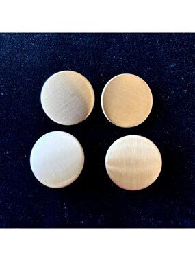 Set Of 4 Round Brass Shank Buttons For Sewing & Crafting Projects 1-Inch